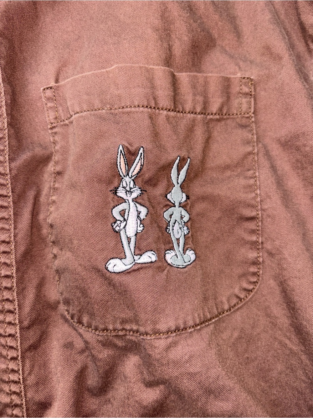 Bugs Bunny Warner Bros Embroidered Rust Brown Button Up Shirt Large